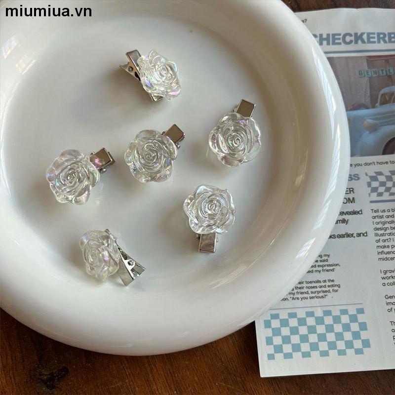 Miumiua🔮Kẹp Tóc Mỏ Vịt Gắn Hoa Trà Nhỏ Xinh Thời Trang 2024 Cho Bạn Gái