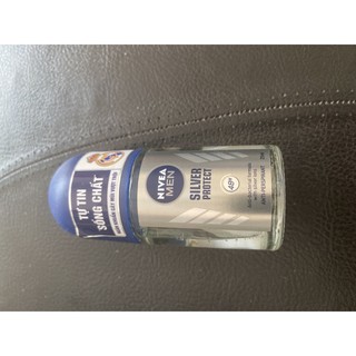 Lăn ngăn mùi nivea men silver 25ml