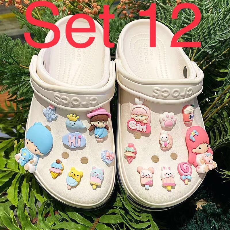 Sticker, charm, jibit gắn dép cross như ảnh