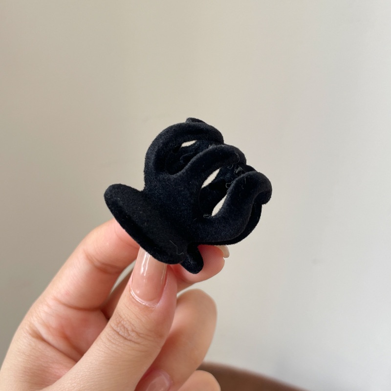 Kẹp Tóc Hình Cá Mập / Quả Bí Ngô Cỡ Nhỏ Chống Rối Tiện Dụng Cho Nữ