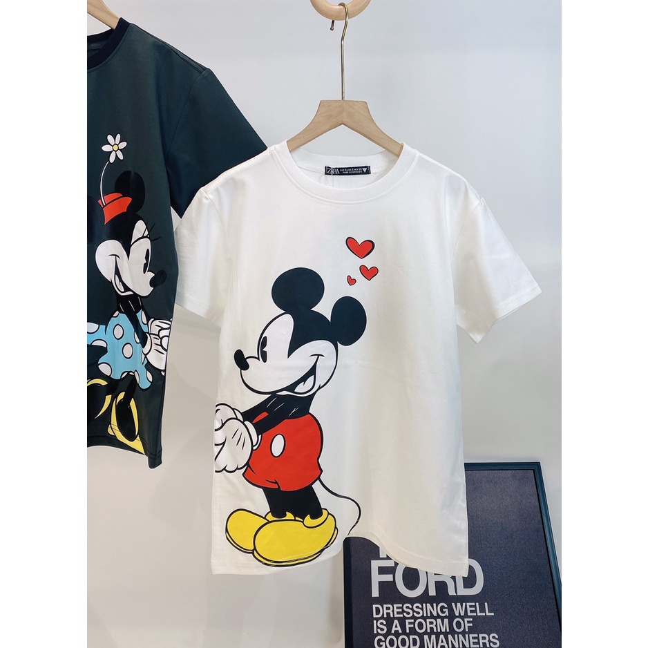 Áo thun nữ ngắn tay cổ tròn in hình Mickey Together Forever màu trắng và đen chất cotton 100%