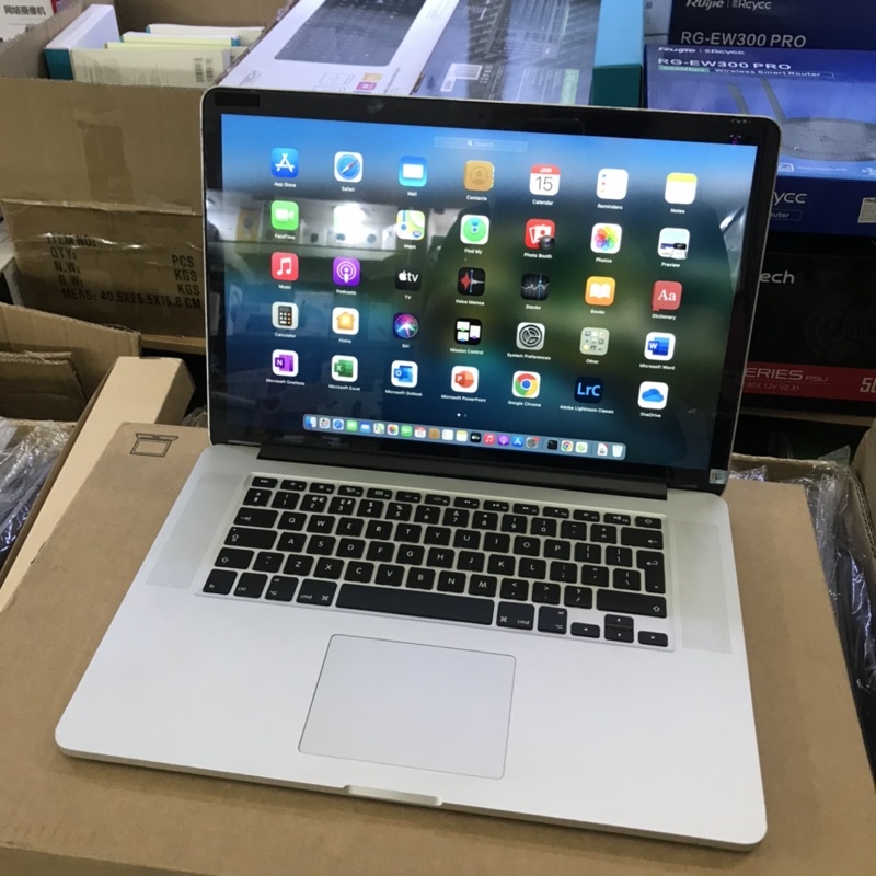 Máy tính Macbook Retina 15 inch, CPU Core i7, SSD 256GB, Ram 16GB