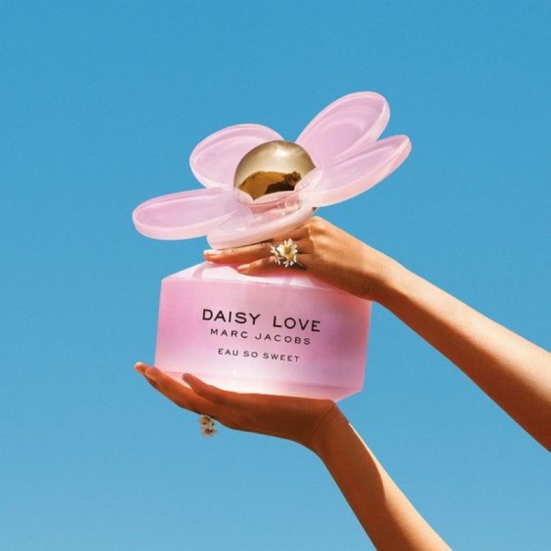 Nước hoa Daisy Love Eau So Sweet Marc Jacobs mùi thơm ngọt ngào nhưng vẫn thanh mát