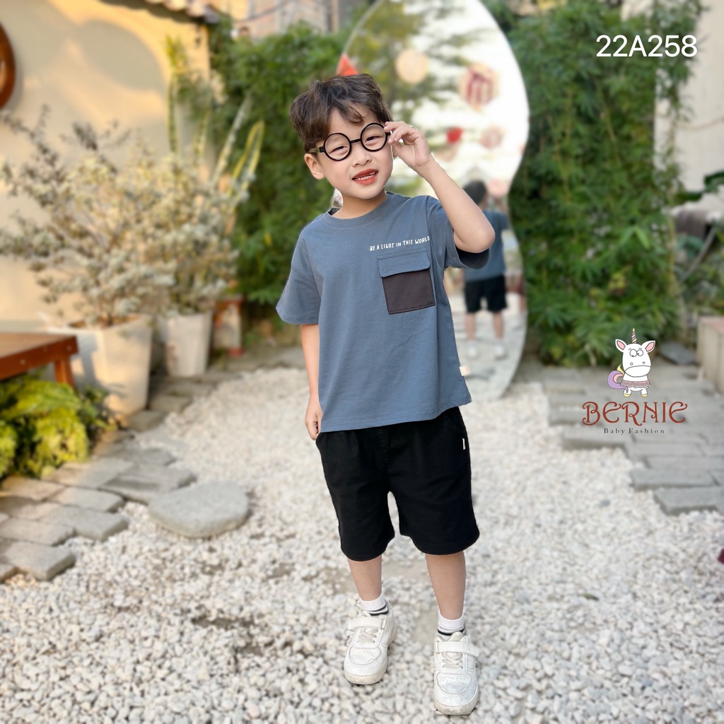 Áo phông cộc tay Bernie phối túi cho bé trai
