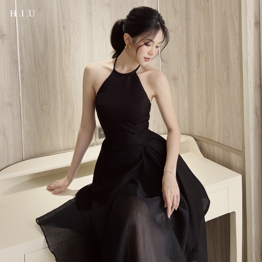 Váy yếm nữ midi thắt Nơ dây AGI Dress H.I.U Fashion , thiết kế dự tiệc dáng bồng nhún voan 3 lớp HIU design