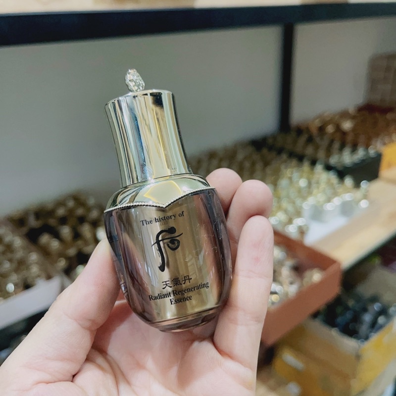 Tinh dầu tái sinh da hwa hyun Radiant Regenerating Essence 8ml
