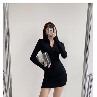 Váy len tăm bẻ cổ ôm body