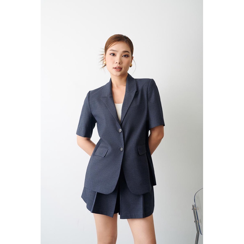 SET Áo blazer tay ngắn oversize và quần váy xếp ly thời trang GAGO màu xanh đen caro nhí GA4242 GO4250