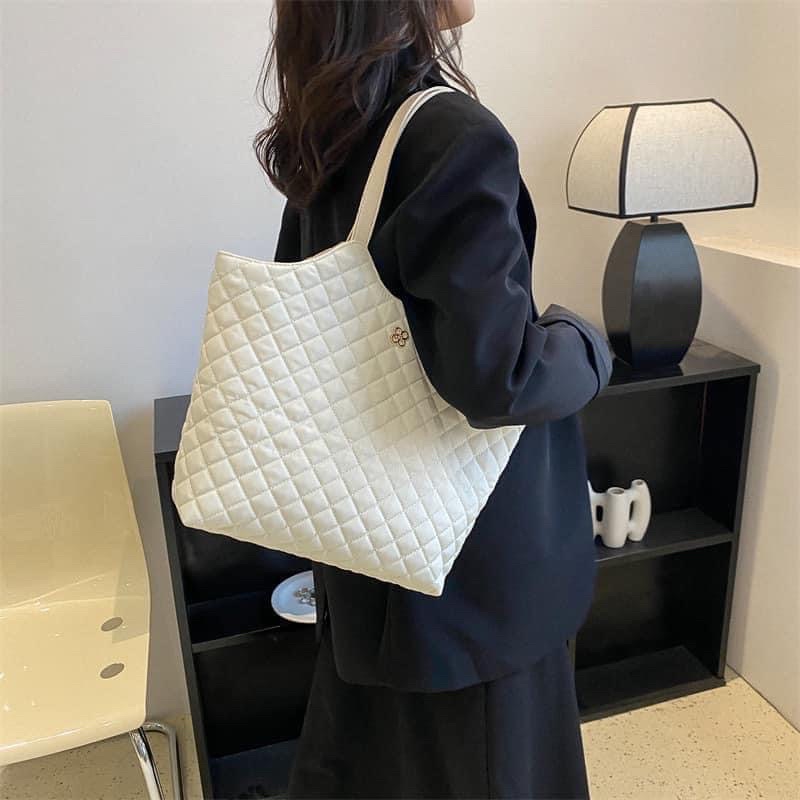 Túi hot trend hàng mới 2023 siêu tiện lợi