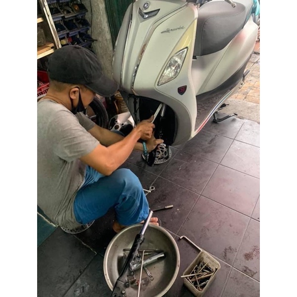 Lò xo phuộc trước zin dài cho các loại xe, giúp tăng đàn hồi.