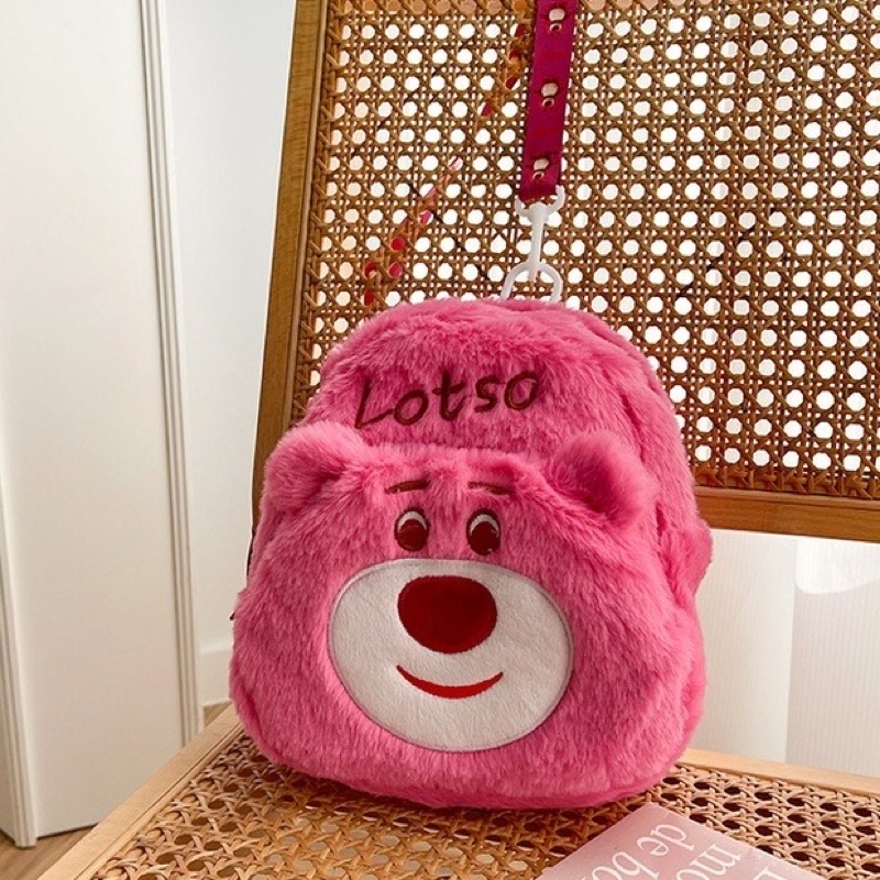 Túi bao tử gấu dâu hồng cute đáng yêu, túi đeo chéo mini thời trang cho bé họa tiết gấu Lotso dễ thương De Pẻierl
