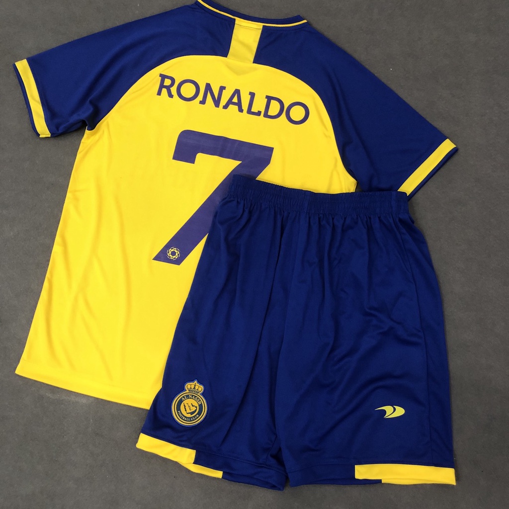 Bộ quần áo bóng đá in tên số Ronaldo CLB Al Nassr vàng sân nhà 2023