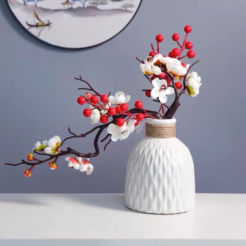 BÌNH KÈM HOA MAI - ĐÀO ĐÔNG SỊN