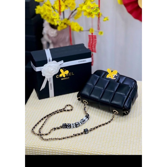 Túi chần ô phối dây logo chữ siêu xinh