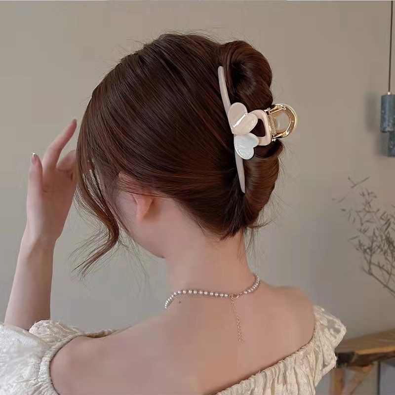 Kẹp Tóc Hình Cá Mập Màu Trà Sữa Cỡ Lớn Dễ Thương Cho Nữ