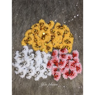 Hoa nữa hướng dương nhuỵ đính đá .Hoa bột nail