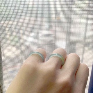Nhẫn Ngọc Bích Mỏng Nhẹ Tự Nhiên