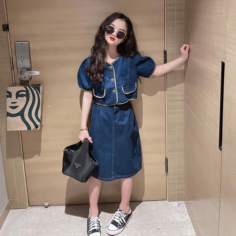 Set Áo Thun Ngắn Tay Và Chân Váy Denim Thời Trang Hè 2022 Mới Cho Bé Gái