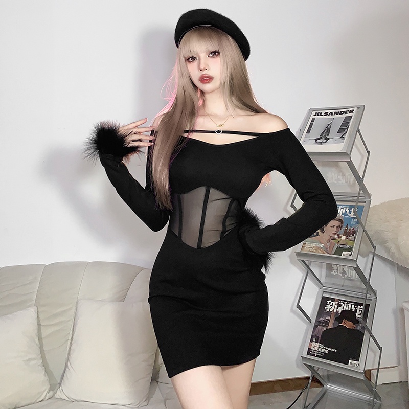 Weird Puss Đầm Ôm Dáng Hở Vai Phối Lưới Xương Cá Thiết Kế Mỏng Cho Nữ