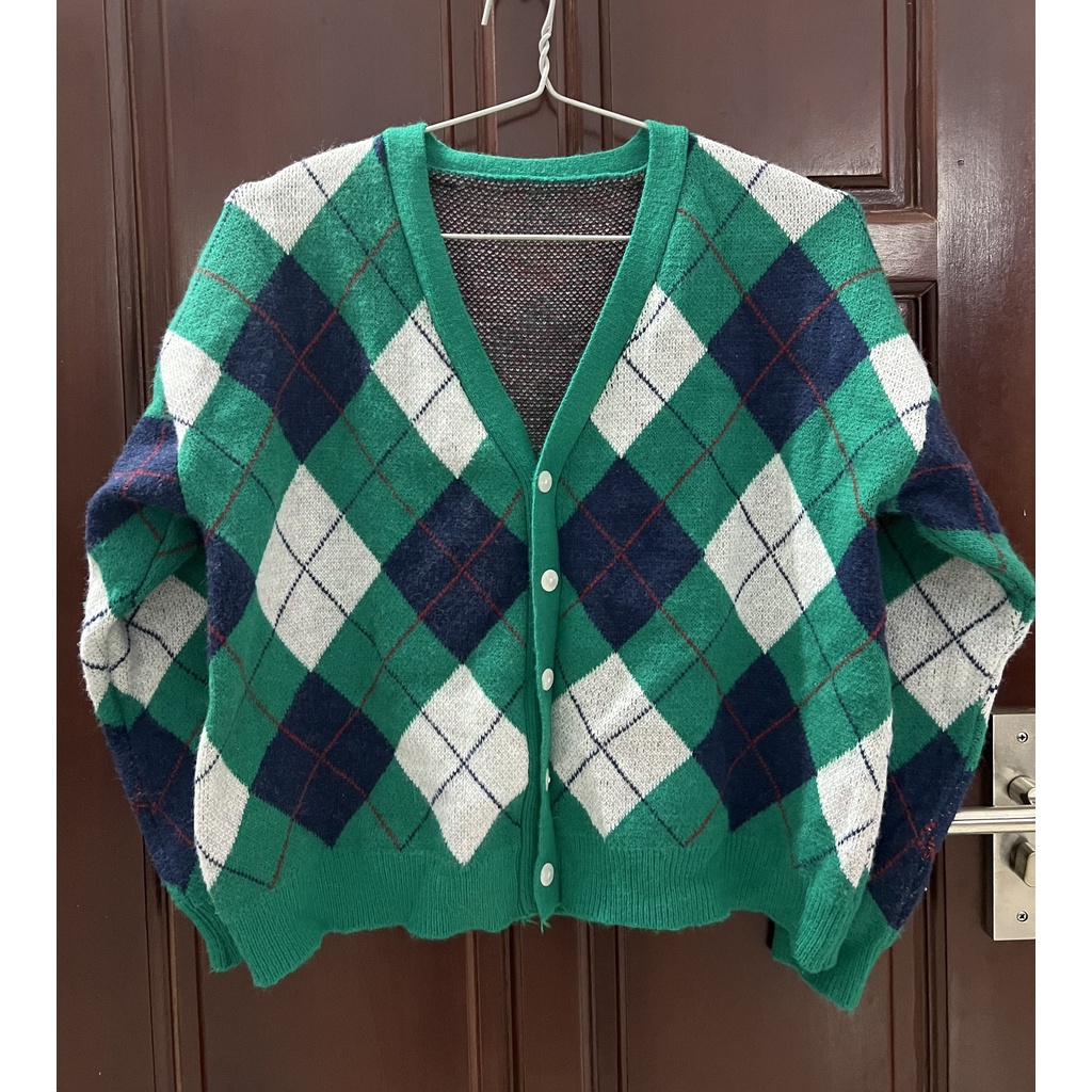 Pass thanh lý áo cardigan len kẻ trám chất đẹp