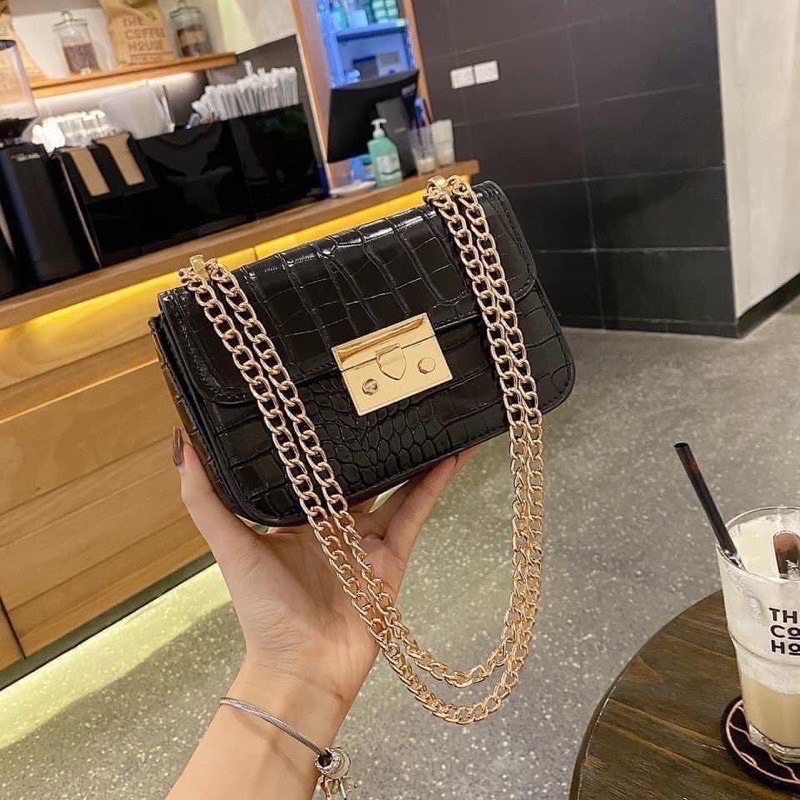 Túi xách nữ thời trang khoá MIU SZ 18CM dây xích đeo chéo kẹp nách sang chảnh T8090