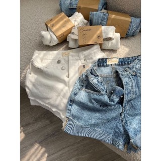 Quần sọt Jean 3 nút Cocobebe