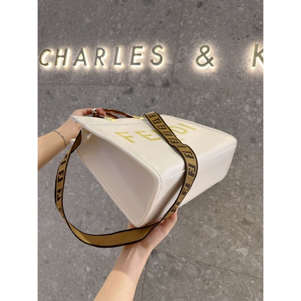 Túi cầm tay đeo chéo công sở Phen đì quai nhựa quai dù hoạ tiết