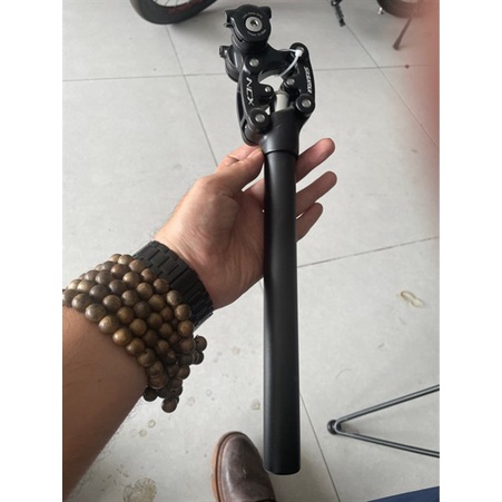 Cọc yên nhún suntour NCX 27.2 giúp chuyến đi bạn êm ái hơn