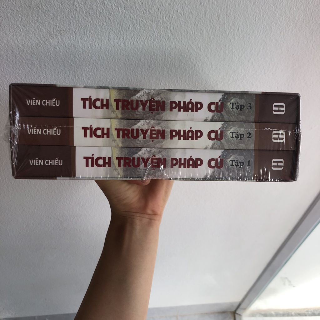 Sách - Tích Truyện Pháp Cú