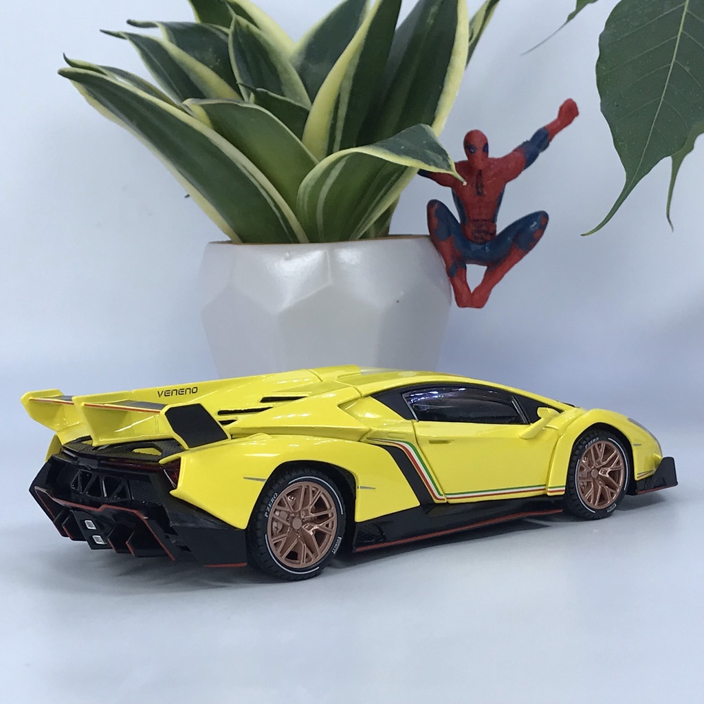 Mô hình siêu xe Lamborghini Veneno tỷ lệ 1:24 bằng kim loại mẫu xe đắt nhất của Lamborghini