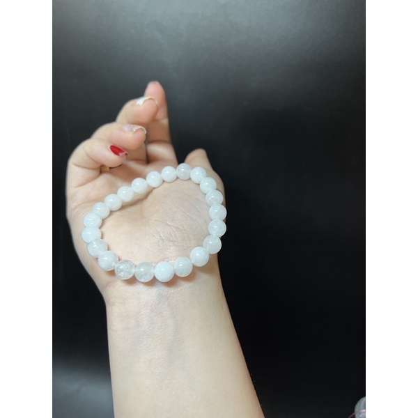 Vòng tay TA trắng