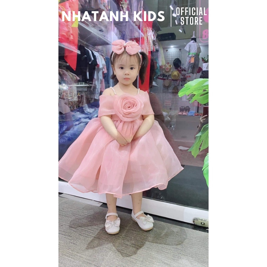 Đầm bé gái NHATANH KIDS choàng vai màu kem hoa hồng sang trọng cho bé từ 0-12 tuổi NA26