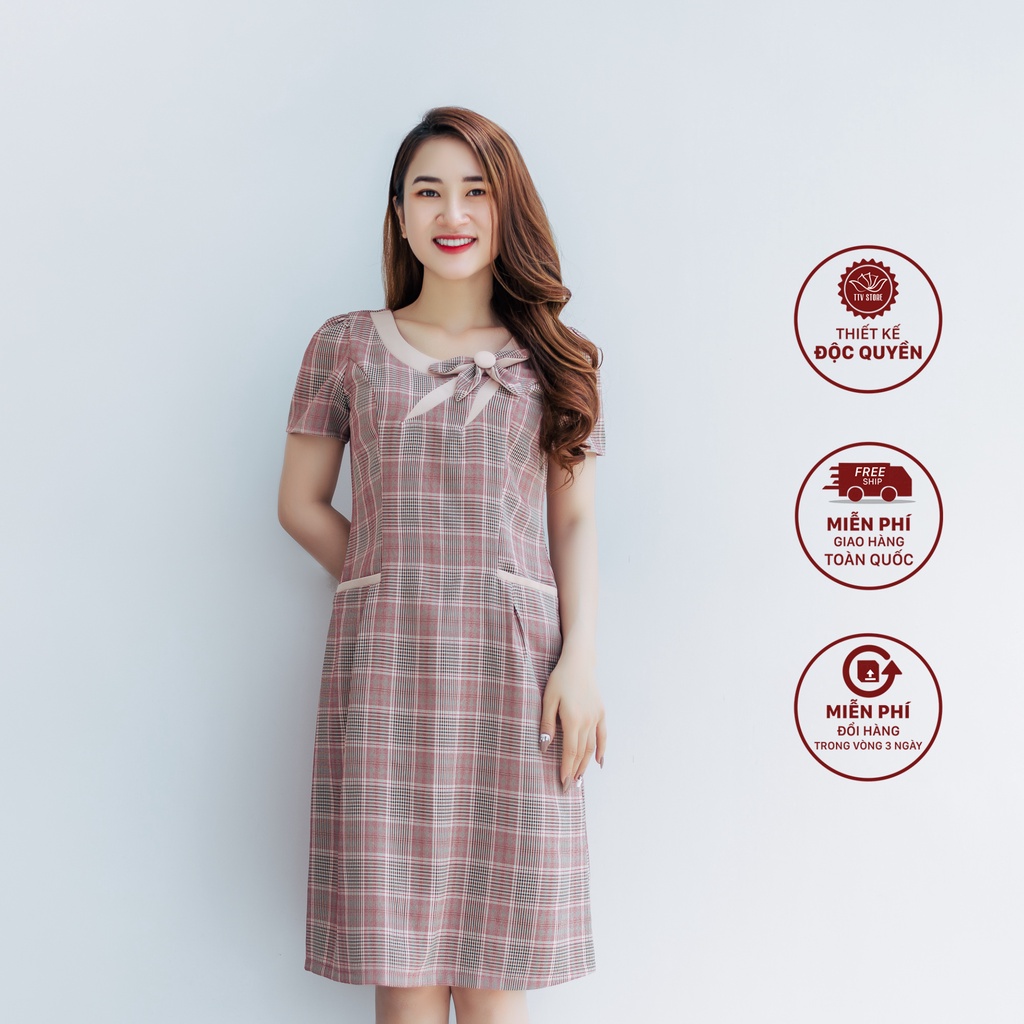 Đầm suông thời trang trung niên TTV Store TTV1162 thiết kế Cổ tròn kết hoa tay lỡ màu Hồng caro