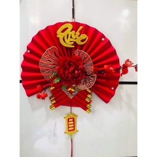 Quat đỏ trang trí Tết
