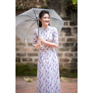 áo dài hoa văn  nền trắng