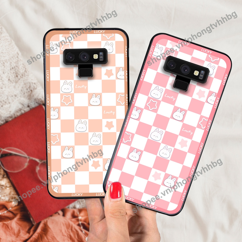 Ốp lưng Samsung Note 8 / Samsung Note 9 caro mẫu hoa trắng đen cực đẹp cute giá rẻ