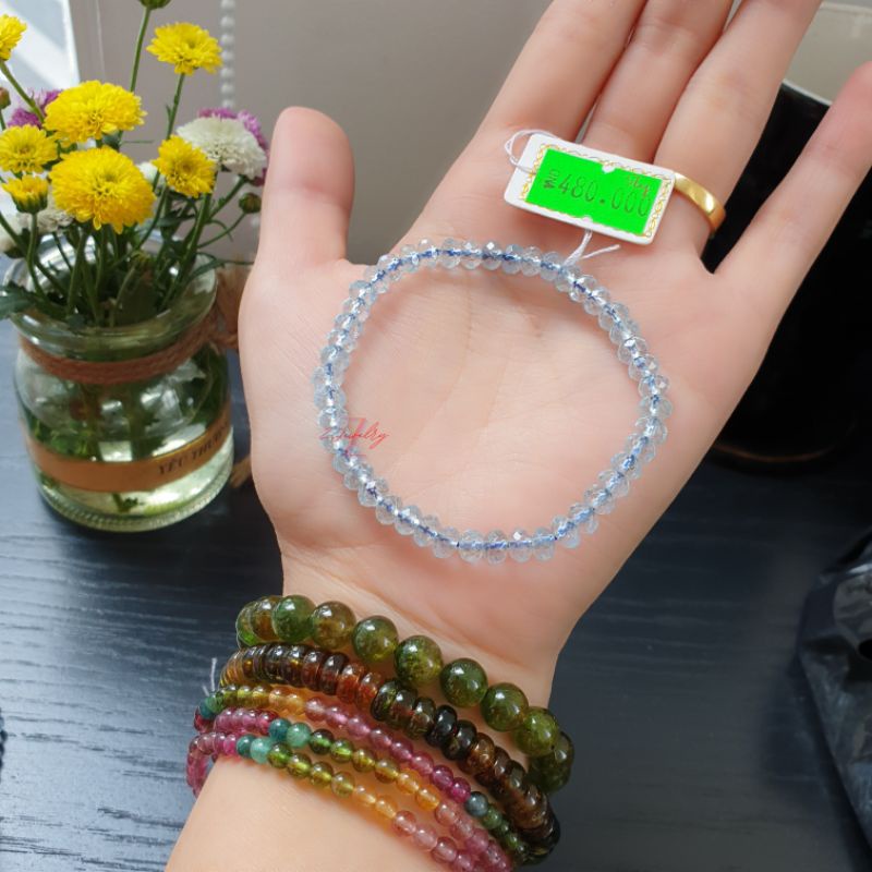 Vòng đá To Pa xanh trong Vip