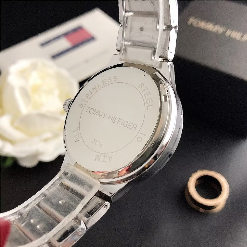 Đồng Hồ Đeo Tay Tommy Hilfiger Mặt Tròn Đính Đá Thời Trang Cho Cặp Đôi