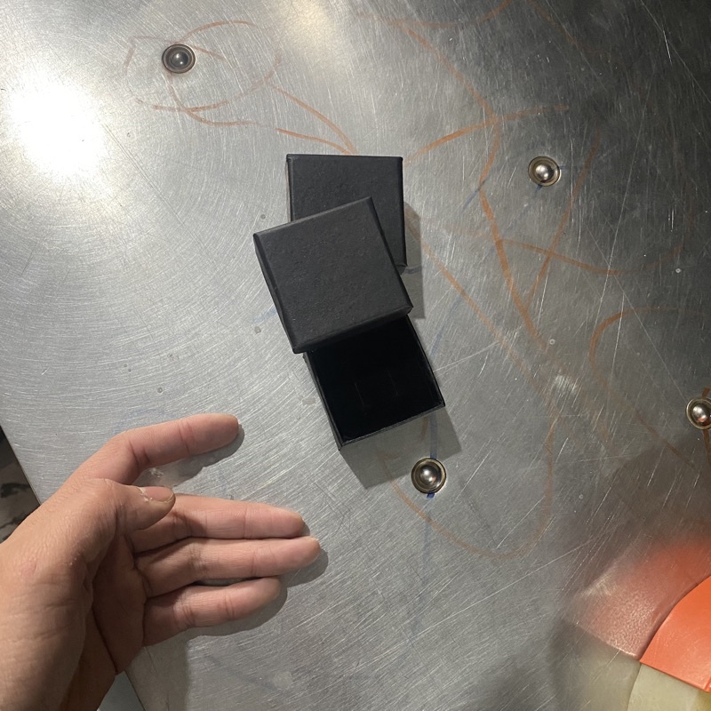 Hộp nhãn  lót mút nhung kèm ảnh thật