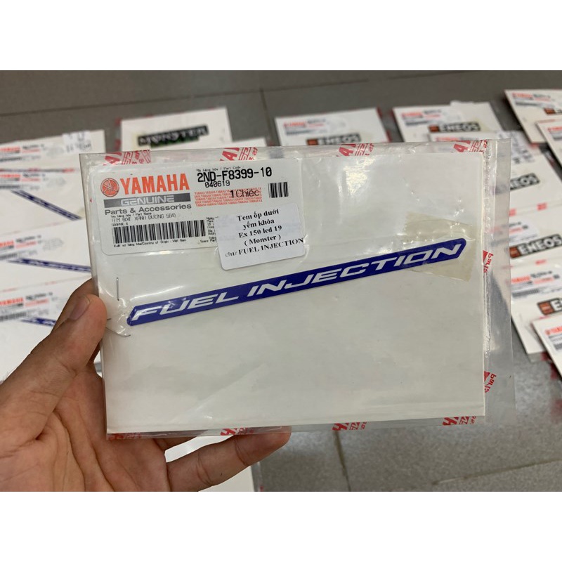 Tem chử FUEL INJECTION