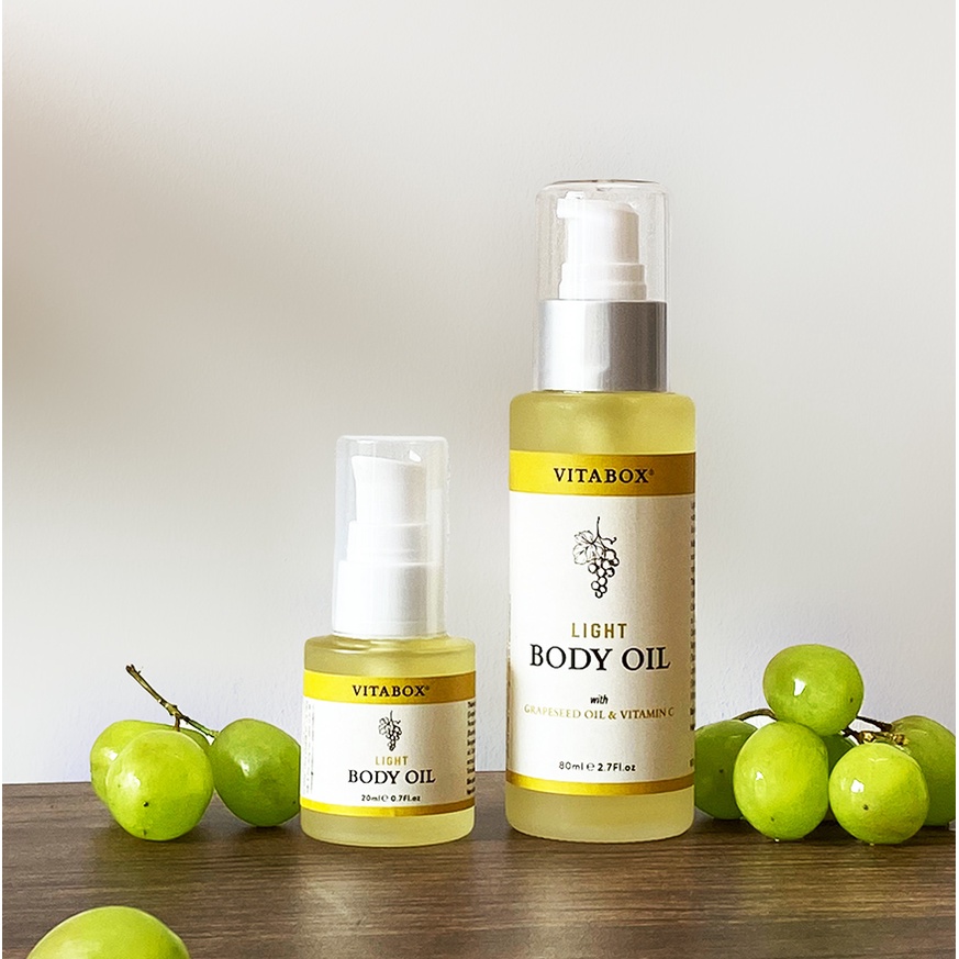 Dầu dưỡng thể Vitabox Light Body Oil - sáng da, mờ thâm, dưỡng ẩm - 80mL | BigBuy360 - bigbuy360.vn