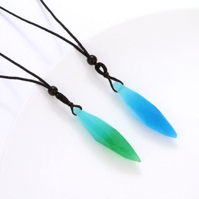 Vòng cổ Mặt Đá Cực Quang Độc Đáo