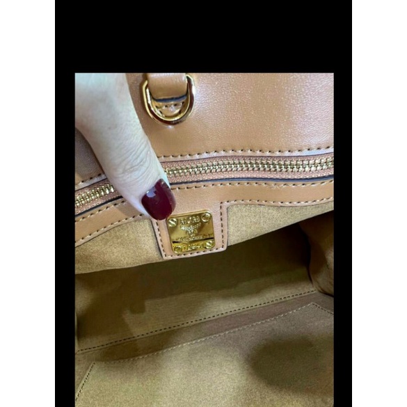 Túi from vuông nâu cá tính và sành điệu