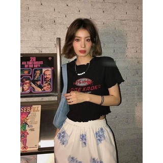 Áo croptop chữ đỏ KA12