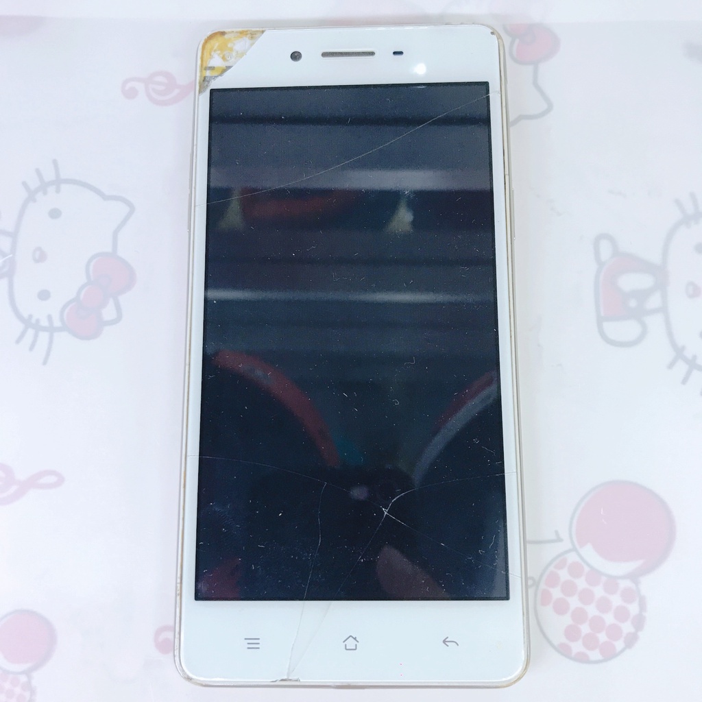 Xác điện thoại OPPO F1 Chip 8 nhân, RAM: 3 GB; ROM 16 GB