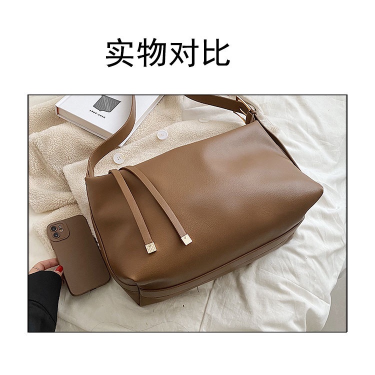 Túi Đeo JASMIN NOIR Chéo Da PU Hình Gối Đính Tua Rua Thời Trang Cho Nữ