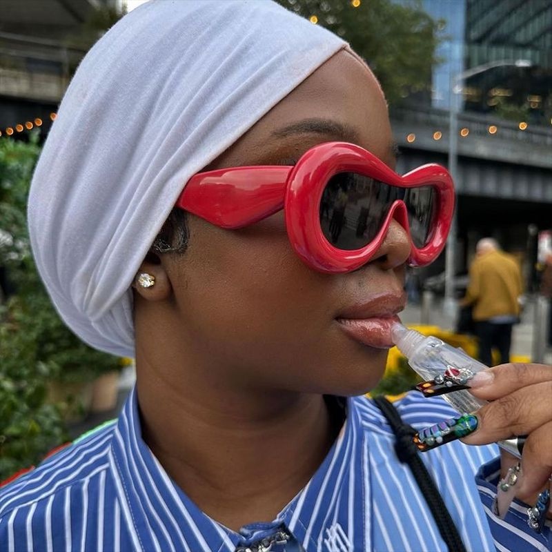 yakult Kính râm một mảnh tạo dáng vui nhộn Kính râm cá tính thời trang ba chiều bong bóng