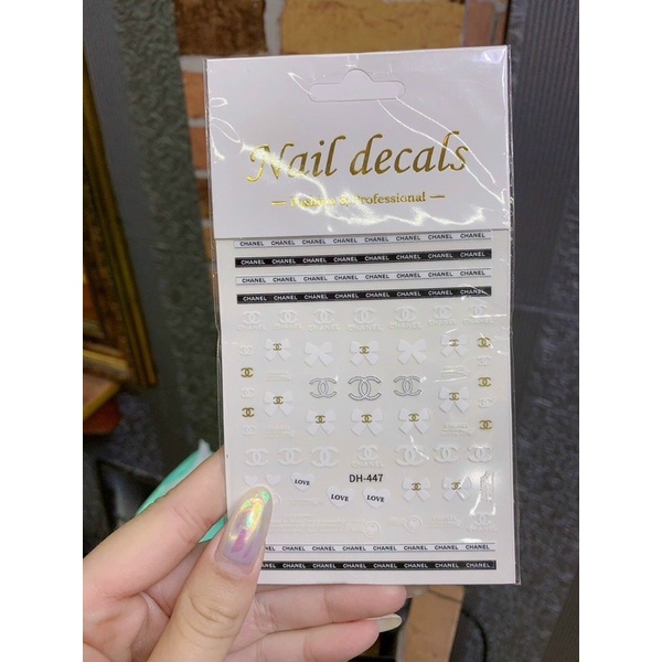 Stick hót trang trí móng