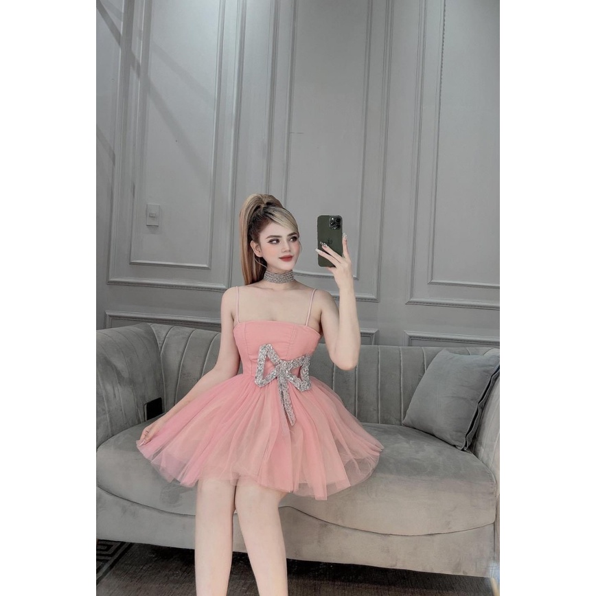Đầm công chúa dáng xòe đi chơi tiệc phong cách cuốn hút sexy với thiết kế 2 dây có mút, tà váy phi mờ phối lưới 3 lớp