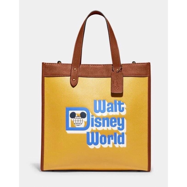 Túi tote Coach Disney X Field màu vàng cá tính